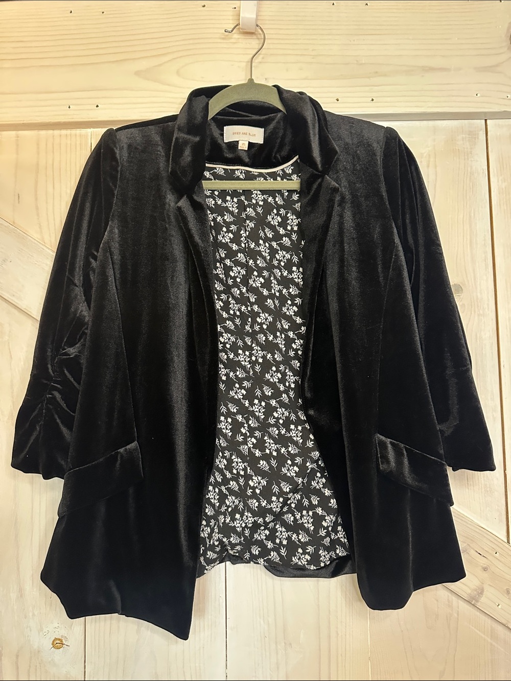 Black Velvet Open-Front Jacket size XS